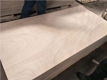 Okoume/Bintangor/Pine/Birki/Sapale Commercial Krossviður 1220x2440mm